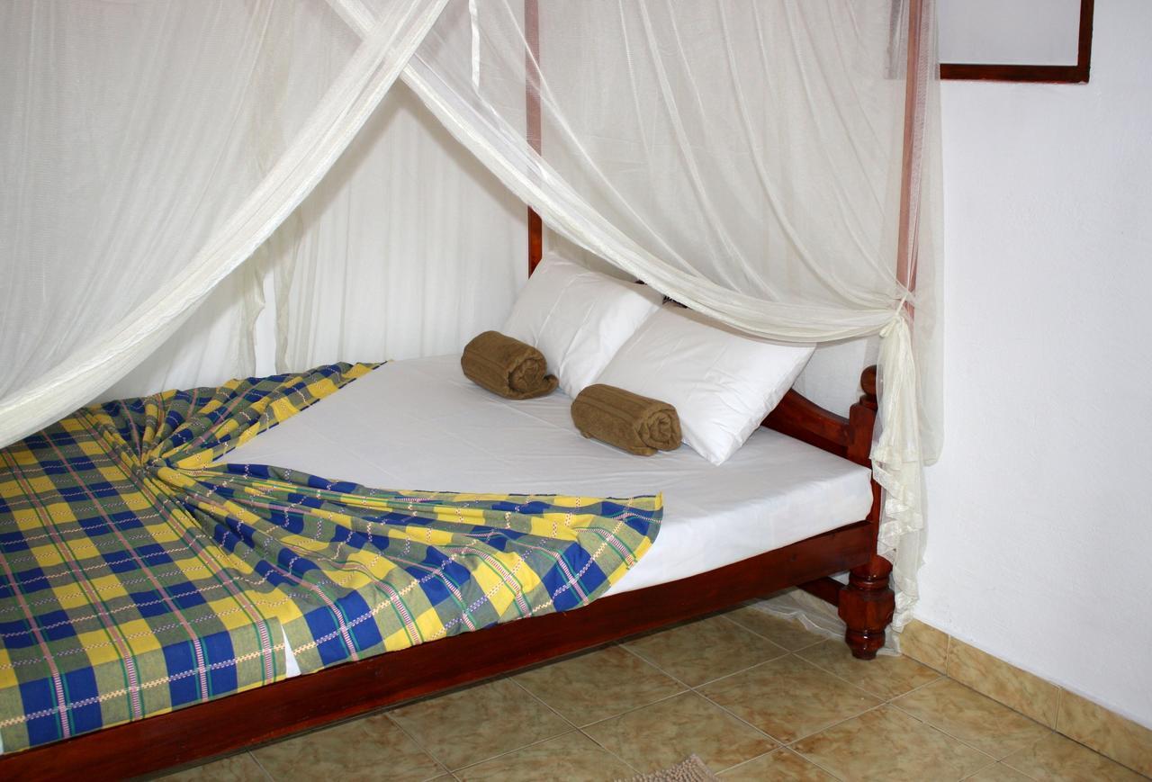 Hotel Happy Coconut Unawatuna Exterior foto