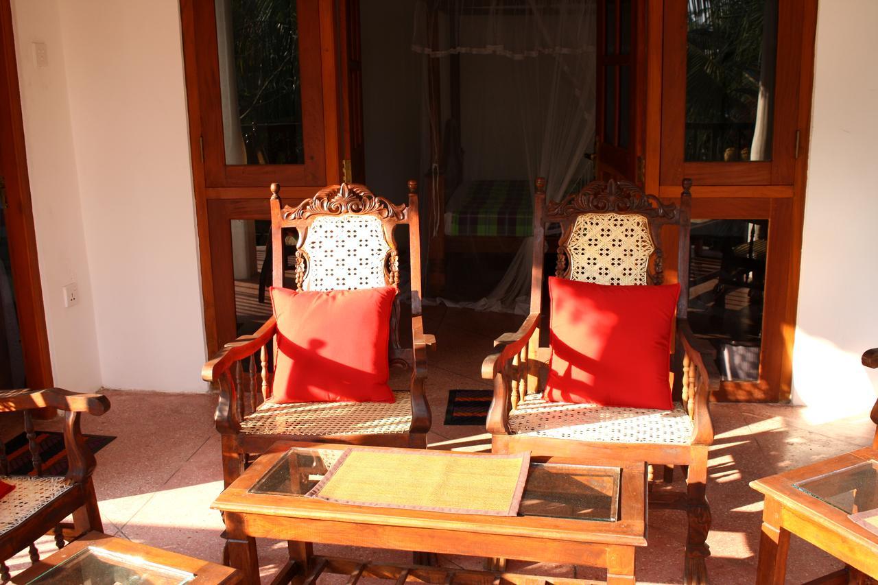 Hotel Happy Coconut Unawatuna Exterior foto